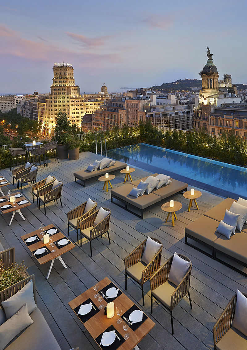 60.Mandarin Oriental, Barcelona - Terrat Rooftop - Vertical